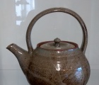 Jack Bodilly teapot with handle above