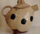 unknown maker U008 quirky two-footed teapot